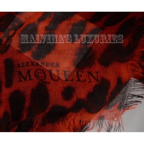 ALEXANDER MCQUEEN SCARF CASHMERE SILK SKULL AND ANIMAL PRINT 50" SQUARE - Picture 5 of 7